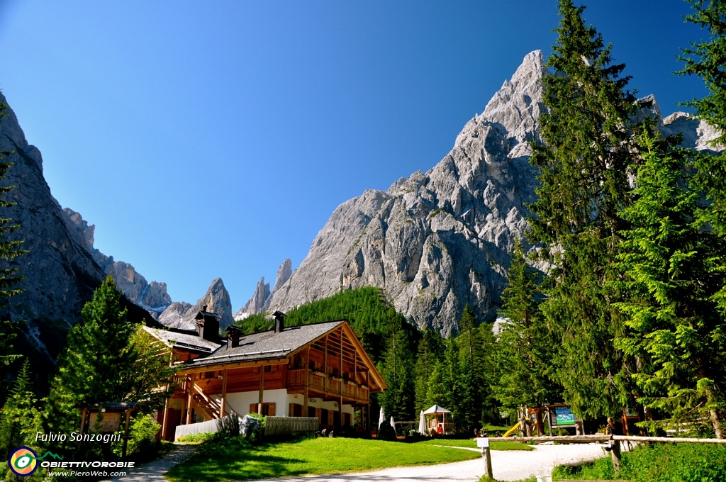 03 Rifugio Fondovalle m.1548.jpg